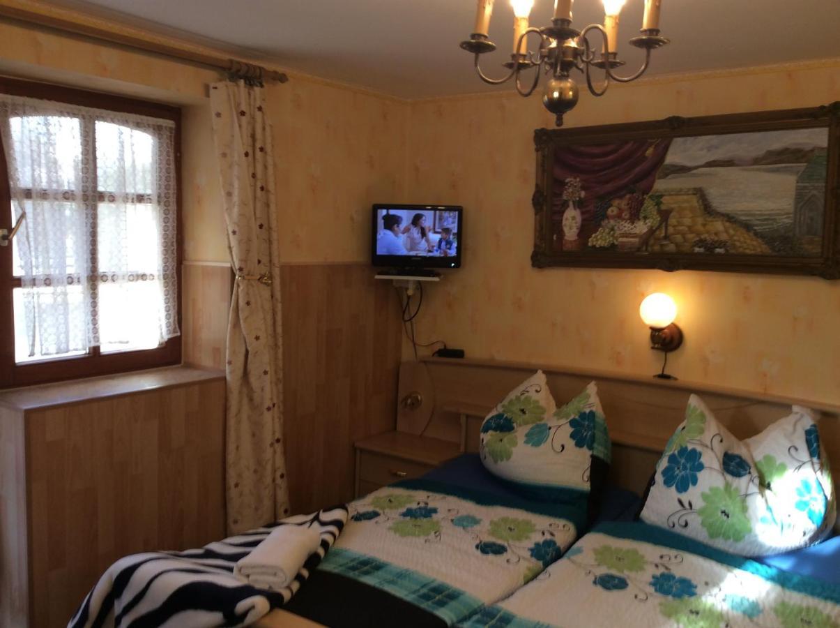Ilona Kis Kastely Panzio Hotell Keszthely Exteriör bild
