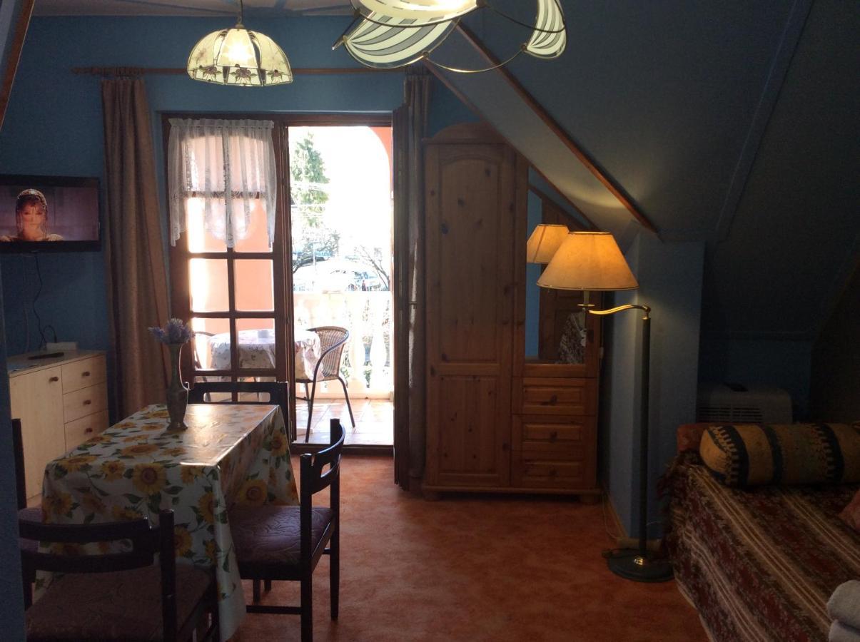 Ilona Kis Kastely Panzio Hotell Keszthely Exteriör bild